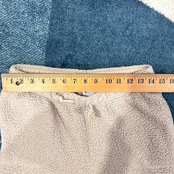 Comfy and warm Nike Therma-fit joggers, size small. - Picture 13 of 13